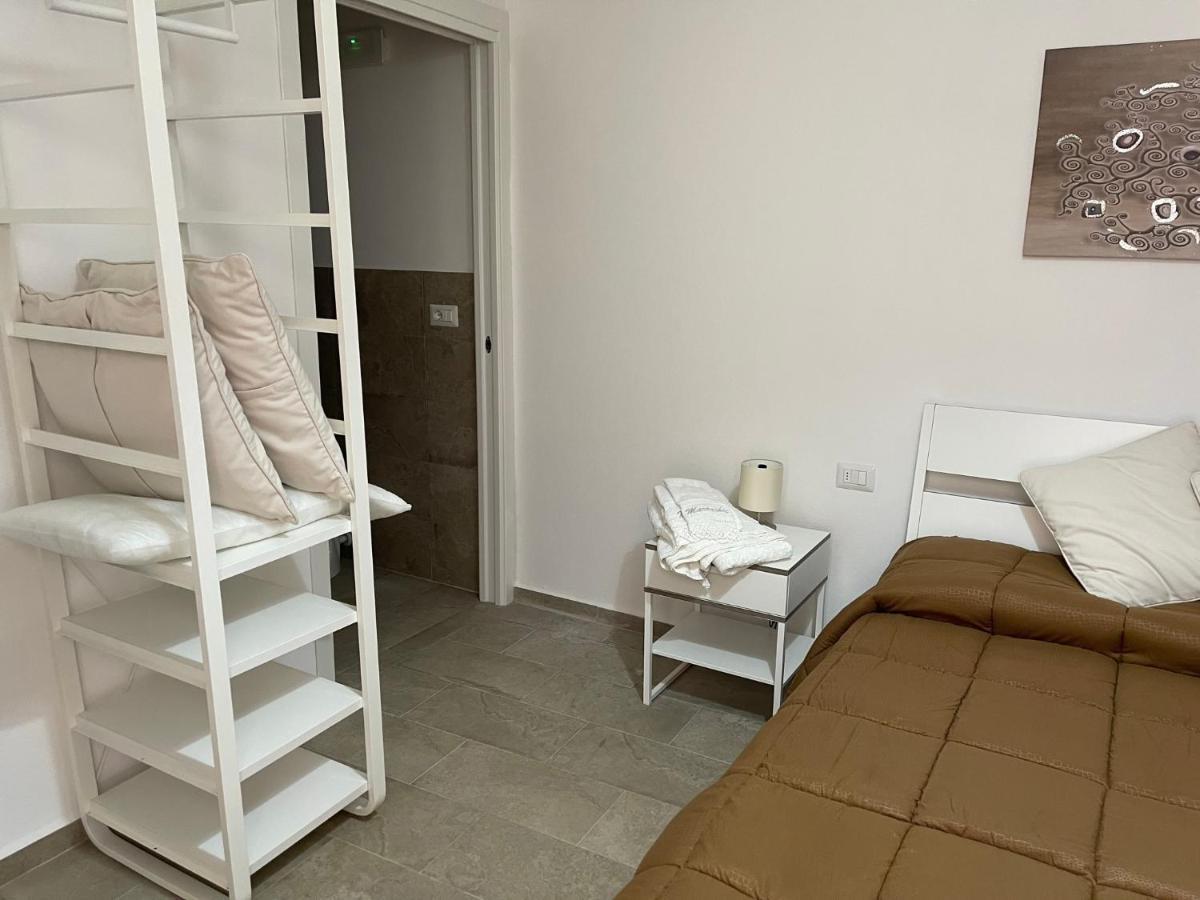 Matty'S Hotell Olbia Eksteriør bilde