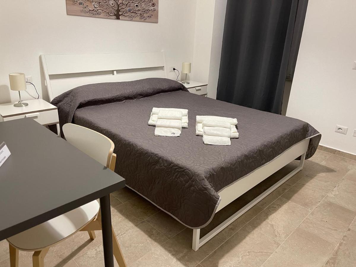 Matty'S Hotell Olbia Eksteriør bilde